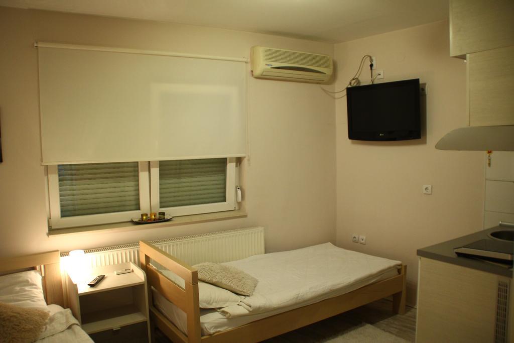 Apartments Sofija Ni エクステリア 写真