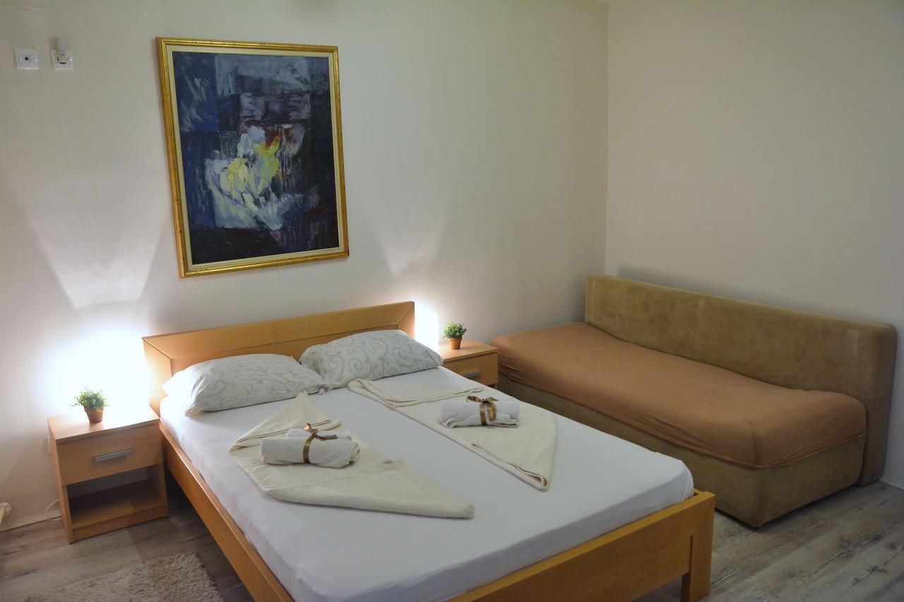 Apartments Sofija Ni エクステリア 写真